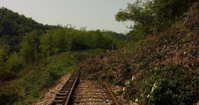 Alarmanto upozorenje: Zašto direktor 'Željeznica FBiH' rizikuje živote putnika i svojih mašinovođa?!