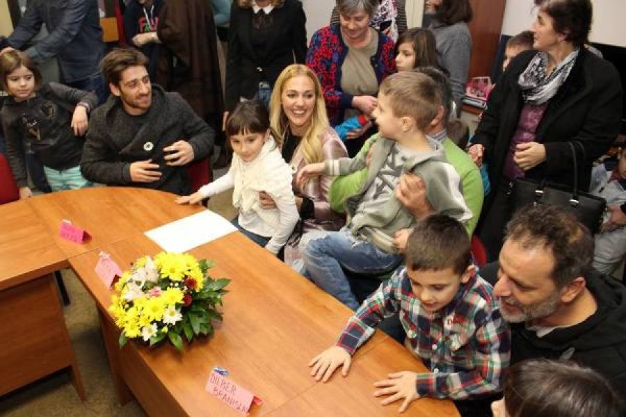 meyrem-uzerli-djeca-u-zenici-1