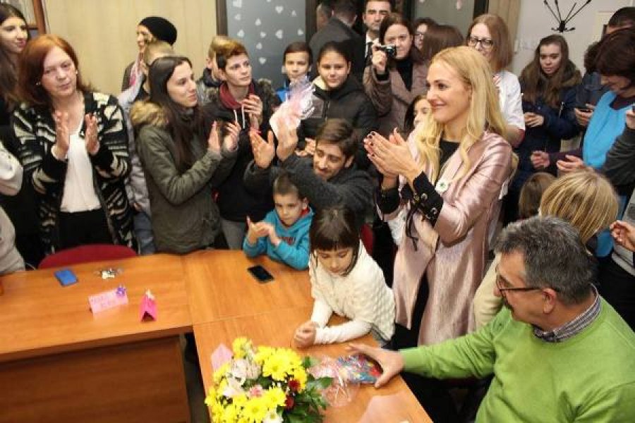 meyrem-uzerli-djeca-u-zenici-3