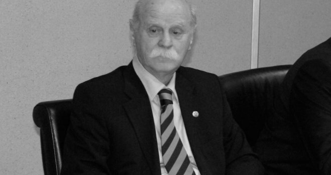 Preminuo akademik Vlatko Doleček