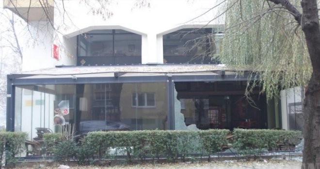 Otkriveno šta se sinoć dešavalo u kafiću Ginger na koji je bačena bomba
