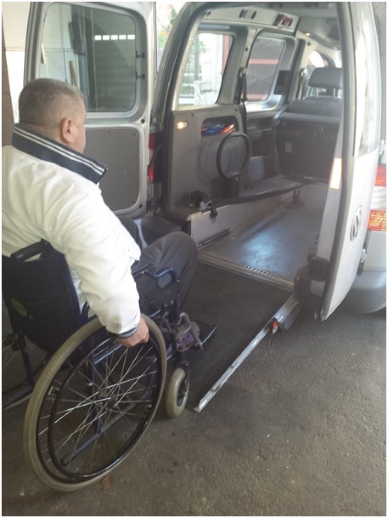 prevoz-osoba-u-kolicima1