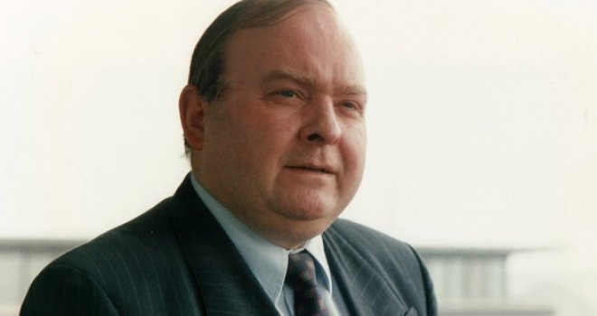 Umro tvorac eura, Danac Henning Christopherse