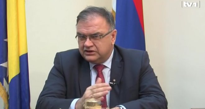 Ivanić upozorio: Ako se i treći put odgodi posjeta Tomislava Nikolića Sarajevu, bojim se, imaćemo veliki problem!