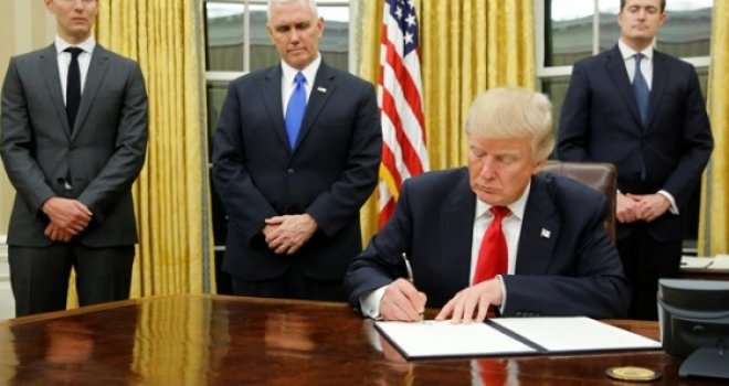 Krenulo preuređenje Bijele kuće, pozlaćen Ovalni ured