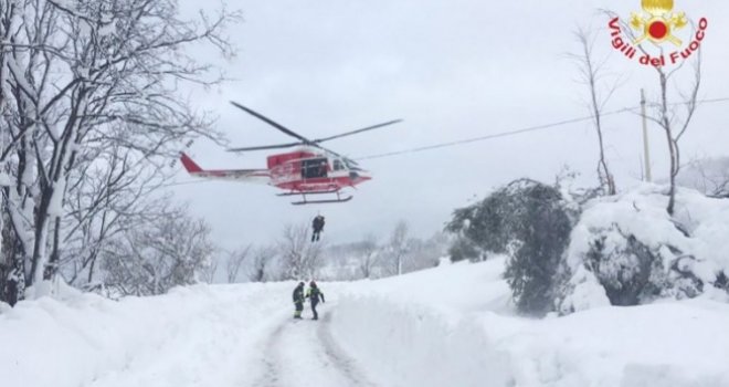 Nova tragedija kod hotela kojeg je neki dan zatrpala lavina: Srušio se helikopter, šestero mrtvih
