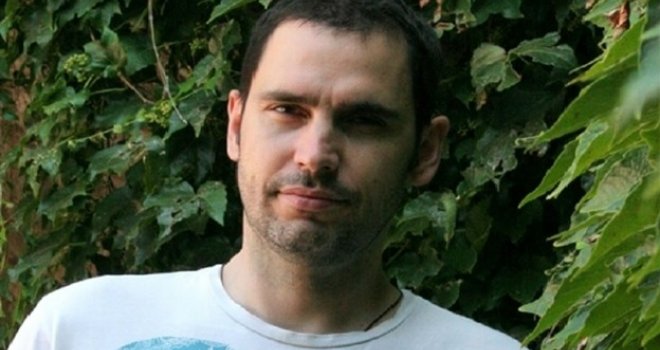 Sramota: Zbog srpskih tablica usred Zagreba napadnut organizator Exita, bio sa suprugom i dvije bebe u naručju...