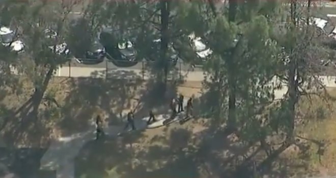 Pucnjava u osnovnoj školi u Kaliforniji, ima mrtvih