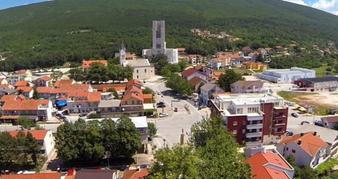 U Posušju privedeni dva Sirijca i Iračanin