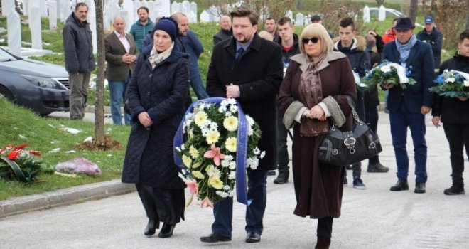 Tužno: Obilježena deseta godišnjica stradanja beba u požaru na Bjelavama