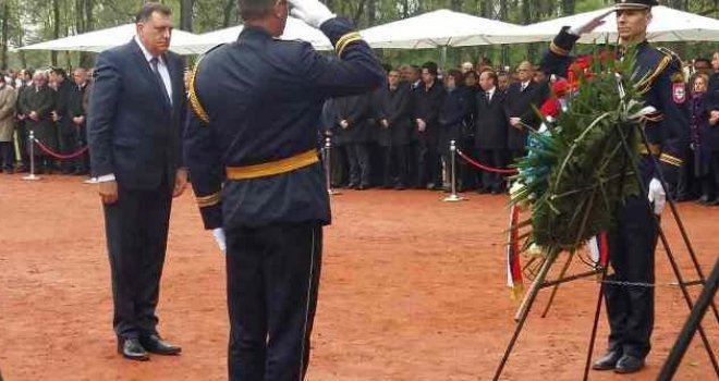 Dodik:  Ne možemo biti sigurni da je BiH mjesto koje će zaštititi Srbe