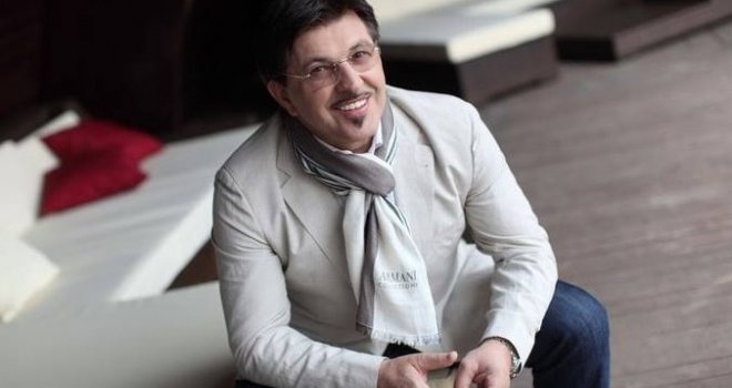 Zvali su ga seljakom, danas živi u vili od mramora i zlata: 'Niko mi neće lijepiti novac na čelo'