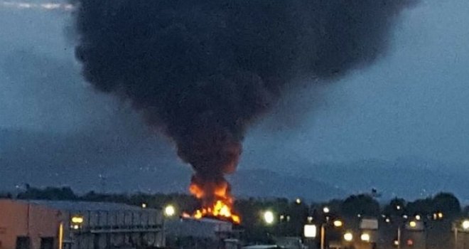 Veliki požar u Zagrebu, planuo pogon tvrtke C.I.O.S.