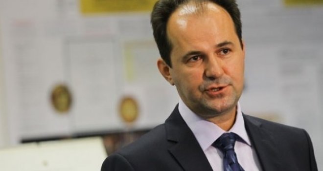 Softić zahtijeva od Skupštine Srbije da sankcioniše izjavu Vjerice Radete: 'Ne možete i ne smijete šutjeti'