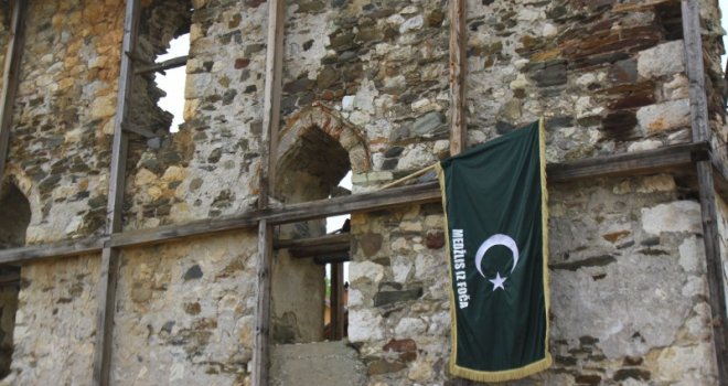 U Foči svečano otvorena Careva džamija u prisustvu brojnih vjernika