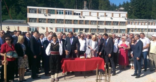 Počinje gradnja nove bolnice u Istočnom Sarajevu: Dodik predložio da se zove 'Srbija'