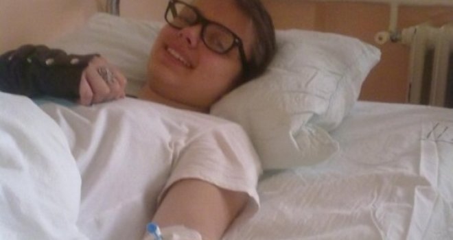 Potresno pismo teško bolesne djevojčice iz Srbije: Predsjedniče, premijerko, ministri, zašto mi ne date da živim?!