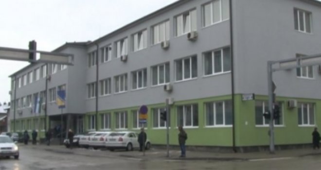 Na području USK velika policijska akcija, uhapšeno šest osoba!