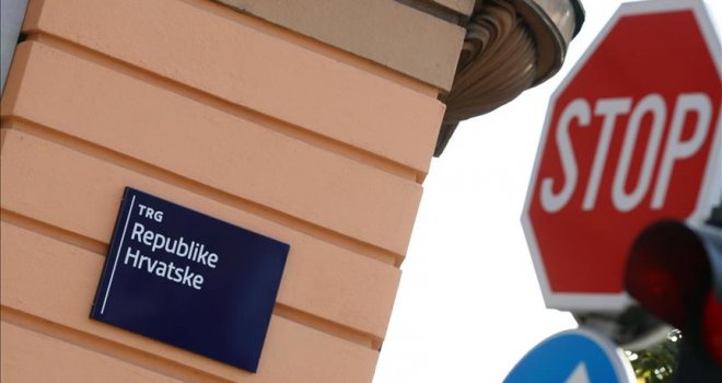 U Zagrebu skinute ploče s Titovim imenom: Odsada postoji Trg Republike Hrvatske