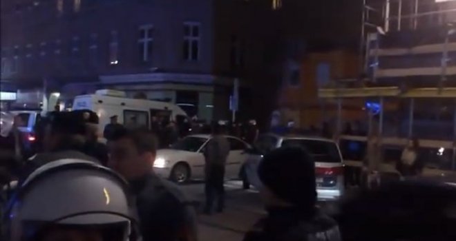 Opšta makljaža u bečkom kafiću između Bosanaca, Srba i Hrvata: Potuklo se sedam muškaraca i tri 'dame'!