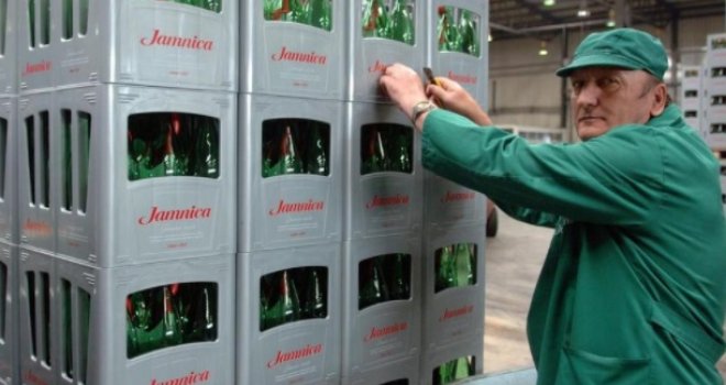 Sberbanci odobrena zapljena dionica Sarajevskog kiseljaka