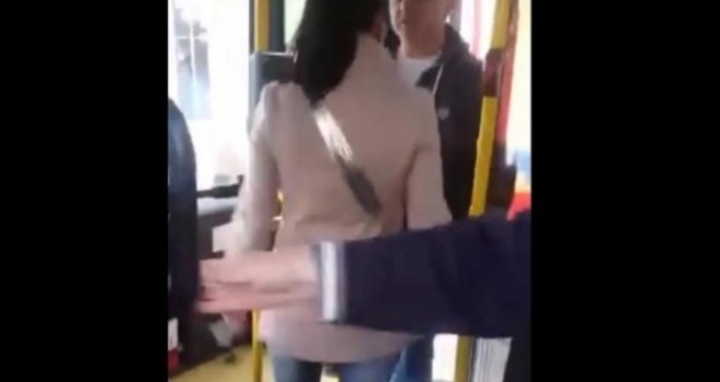 Užas u gradskom prijevozu: Bijesni vozač poslije svađe pretukao djevojku