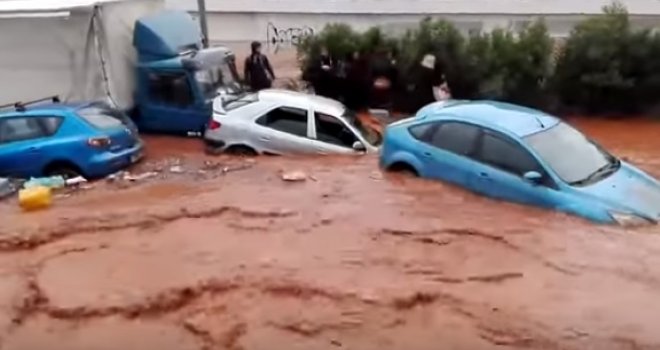 Katastrofa u Grčkoj: Bujice nose sve pred sobom, poginulo 14 osoba, više njih prebačeno u bolnice