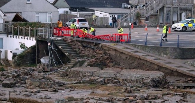 Oluja Eleanor divlja Evropom, poginule tri osobe, nestaje struja, otkazani letovi...
