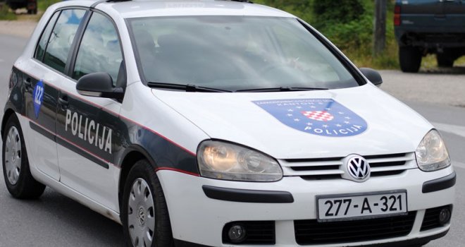 'Ulov' u Grudama: Policajci zaustavili automobil, a kad su zavirili unutra, odmah pretresli i kuću