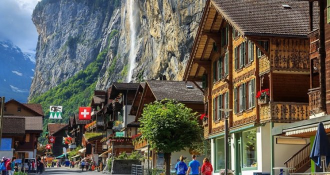 Švicarske vlasti su spremne da vam plate da se preselite ovdje, a sve što vam je potrebno jeste...