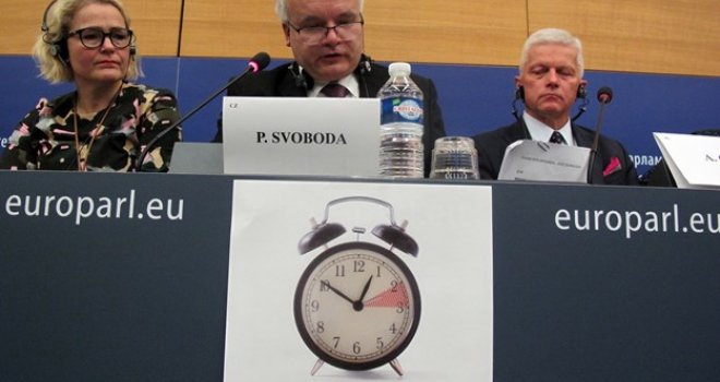 Šta odluka o ukidanju pomicanja kazaljki znači za sve nas?