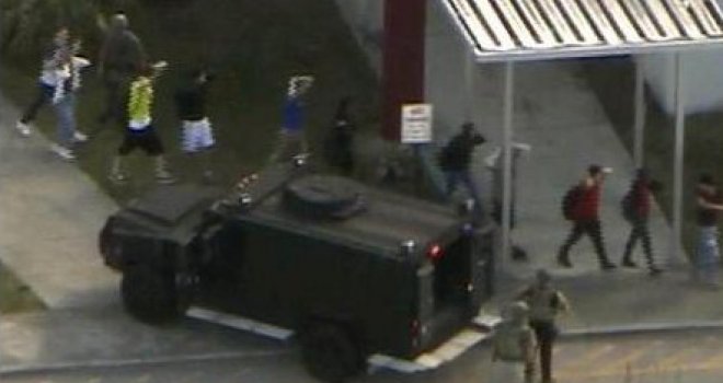 Krvavi napad u srednjoj školi na Floridi: Najmanje jedna osoba ubijena, 20 ranjenih