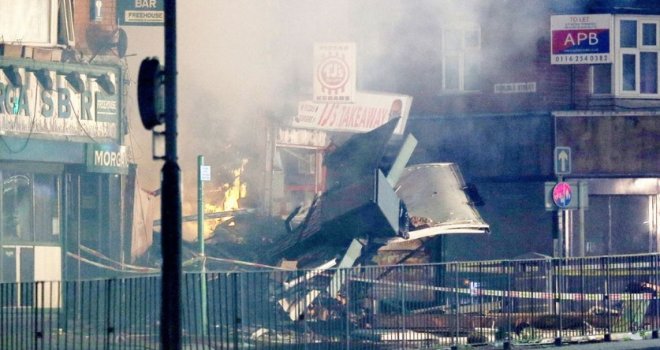 Velika Britanija: Četiri osobe poginule u eksploziji u supermarketu, zgrada se srušila do temelja