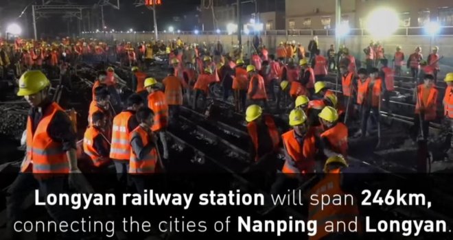 Impresivno: Kineski radnici izgradili željezničku stanicu za samo devet sati!
