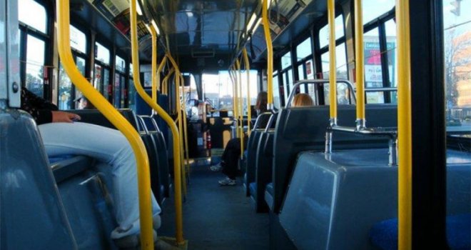Slijepim osobama u Sloveniji nude poslove vozača autobusa, mesara, vojnika...