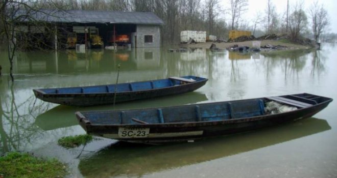 U poplavljenom dijelu Srpca pronađeno beživotno tijelo muškarca, duže vrijeme bilo u vodi