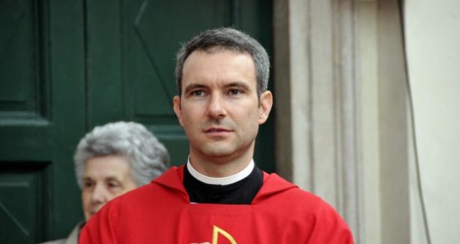 Vatikanski diplomata uhapšen zbog dječje pornografije