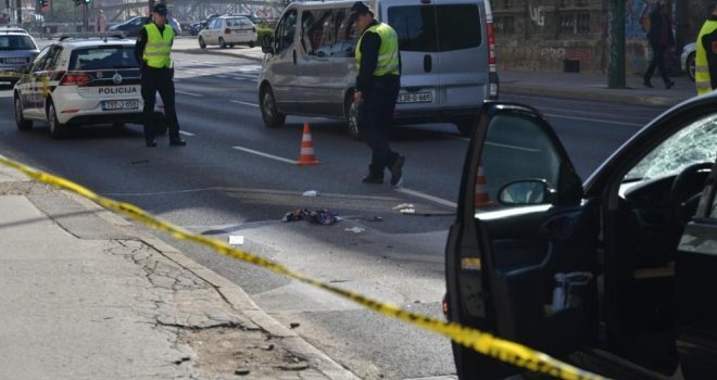 Nesreća u Sarajevu: Automobilom udario pješakinju kod SCC-a