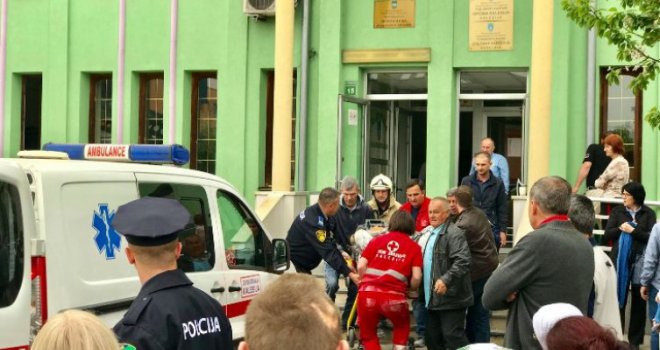 Ibro Okić iz Kalesije preminuo deset dana nakon samospaljivanja u zgradi Općine