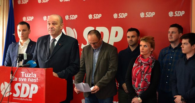 KO SDP Tuzla program za uspostavu vlasti nudi Našoj stranci, DF-u, SBB-u i Stranci za BiH, a Bešlagića predlažu za...