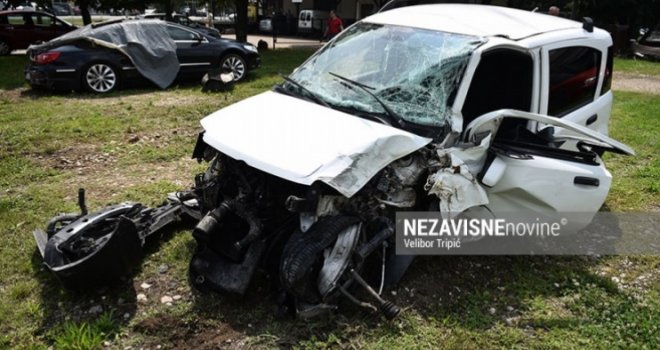 Ima li kraja nesrećama?! 36 - godišnja asistentkinja sletjela s puta, udarila u drvo i poginula