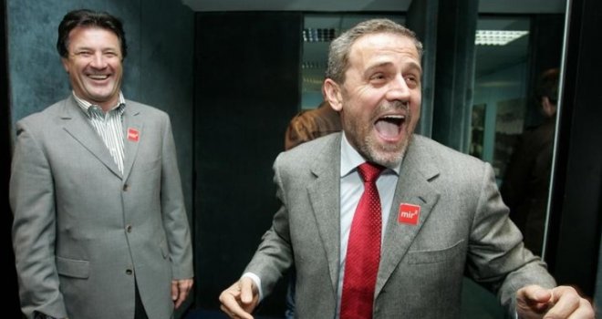 Tajno snimljeni razgovori svašta otkrivaju: 'Bog ih je*o... Dobit će ka*u, nek' mu se skine s kur*a...'