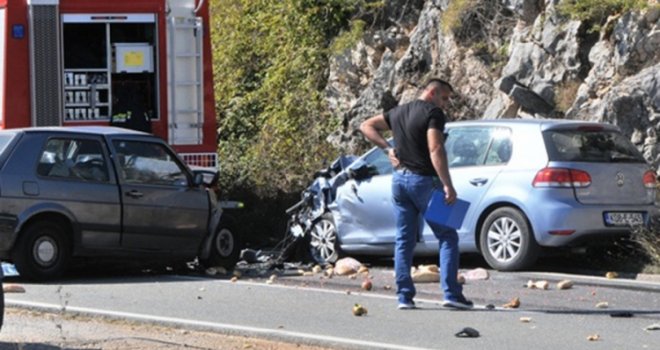 Teški udes u Crnoj Gori: Nikšićanin poginuo, državljani BiH povrijeđeni u saobraćajnoj nesreći