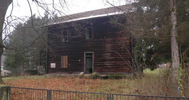 Četvorici pripadnika ARBiH ukupno 27 godina zatvora: Fizički, psihički i seksualno zlostavljali civile u Crnoj kući