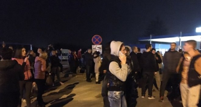 Građanin Bihaća: Plašim se, doživio sam napade od migranata, nisam se mogao odbraniti jer imaju hladno oružje...