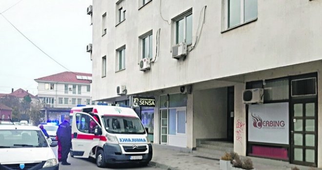 Komšije gledale u šoku, a onda se čuo vrisak: Čekala da muž ode u toalet, pa bacila tromjesečnu bebu sa četvrtog sprata