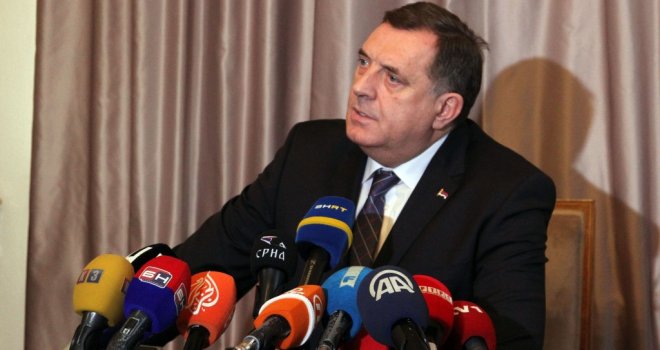 Dodik u Briselu uručuje odgovore na dodatna pitanja EK