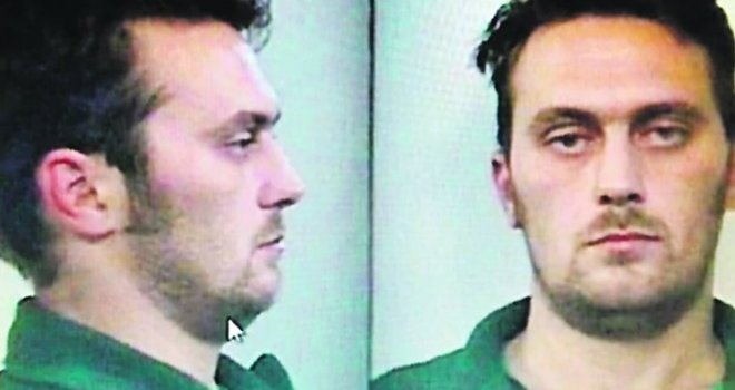 Selfie nakon krvavog pira: Ko je Igor Srbin, monstruozni ubica čiji su brutalni zločini zgrozili Italijane?