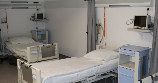 Pogledajte kako izgleda rad osoblja Opće bolnice sa COVID-19 pacijentima