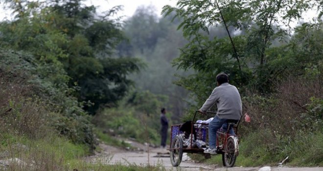 Važe li zakoni za Rome: Djevojčica ostala trudna, sud počinioca oslobodio, a njegovo ponašanje ocijenio društveno poželjnim